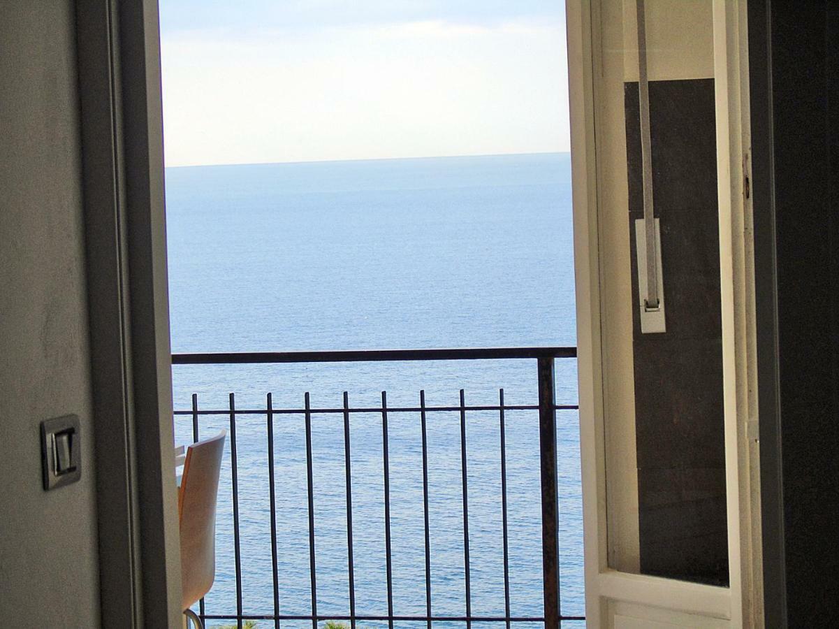 Апартаменты Fiori Sul Mare Телларо Экстерьер фото